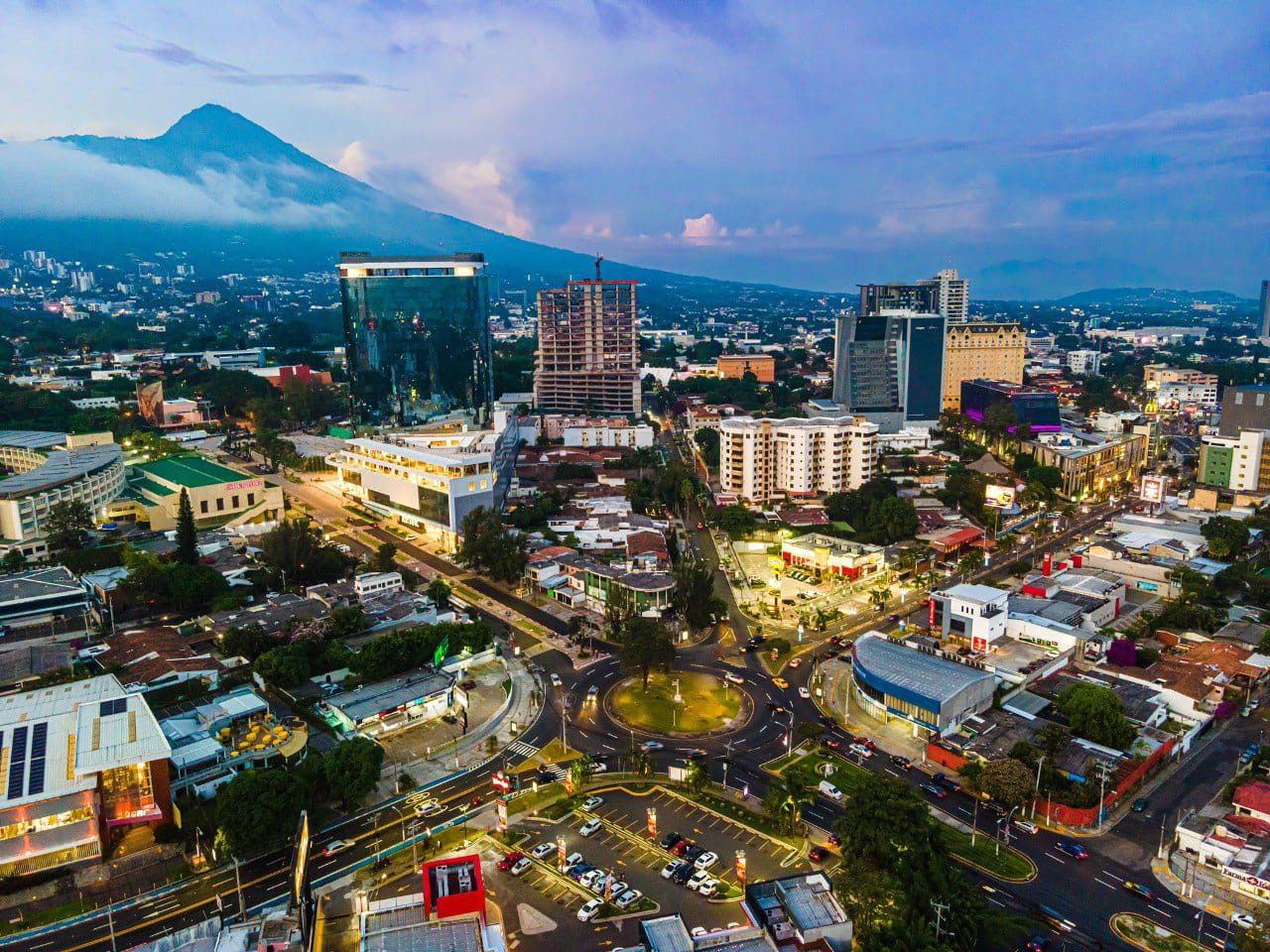 economia-salvadorena-preve-crecimiento-de-24-segun-el-fmi